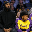 雷霆马刺绿军？美媒：詹姆斯本赛季仅在对阵顶级防守强队时轮休