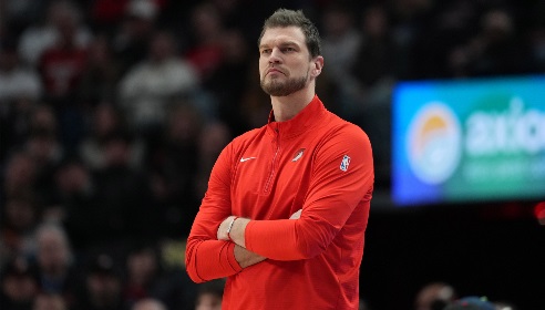 杨瀚森现主帅：不去理会离队传闻&只专注本职工作