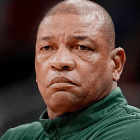 原地下课！Shams：老里弗斯卸任雄鹿主帅 球队将支付他八位数薪水