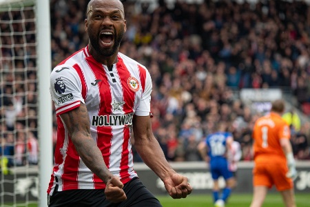 阿勒代斯：曼联不用再物色前锋，就签布伦特福德的伊戈尔·蒂亚戈