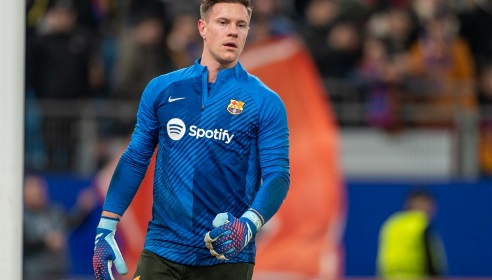 每体：引进雷米罗的机会摆在巴萨面前，但处理特狮未来很棘手