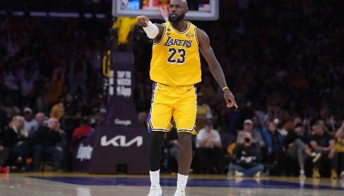 詹姆斯仍是季后赛前十？帕森斯同意：找不出9个比他更让我信任的