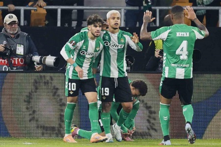 西甲情报：贝蒂斯队长回归，皇马触底反弹