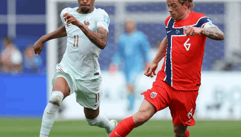 世界杯-法国4-1挪威 登贝莱戴帽姆巴佩两助攻哈兰德未登场