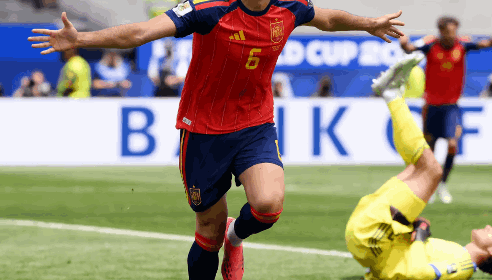 世界杯-西班牙2-1比利时将战法国 梅里诺替补绝杀拉门斯送礼