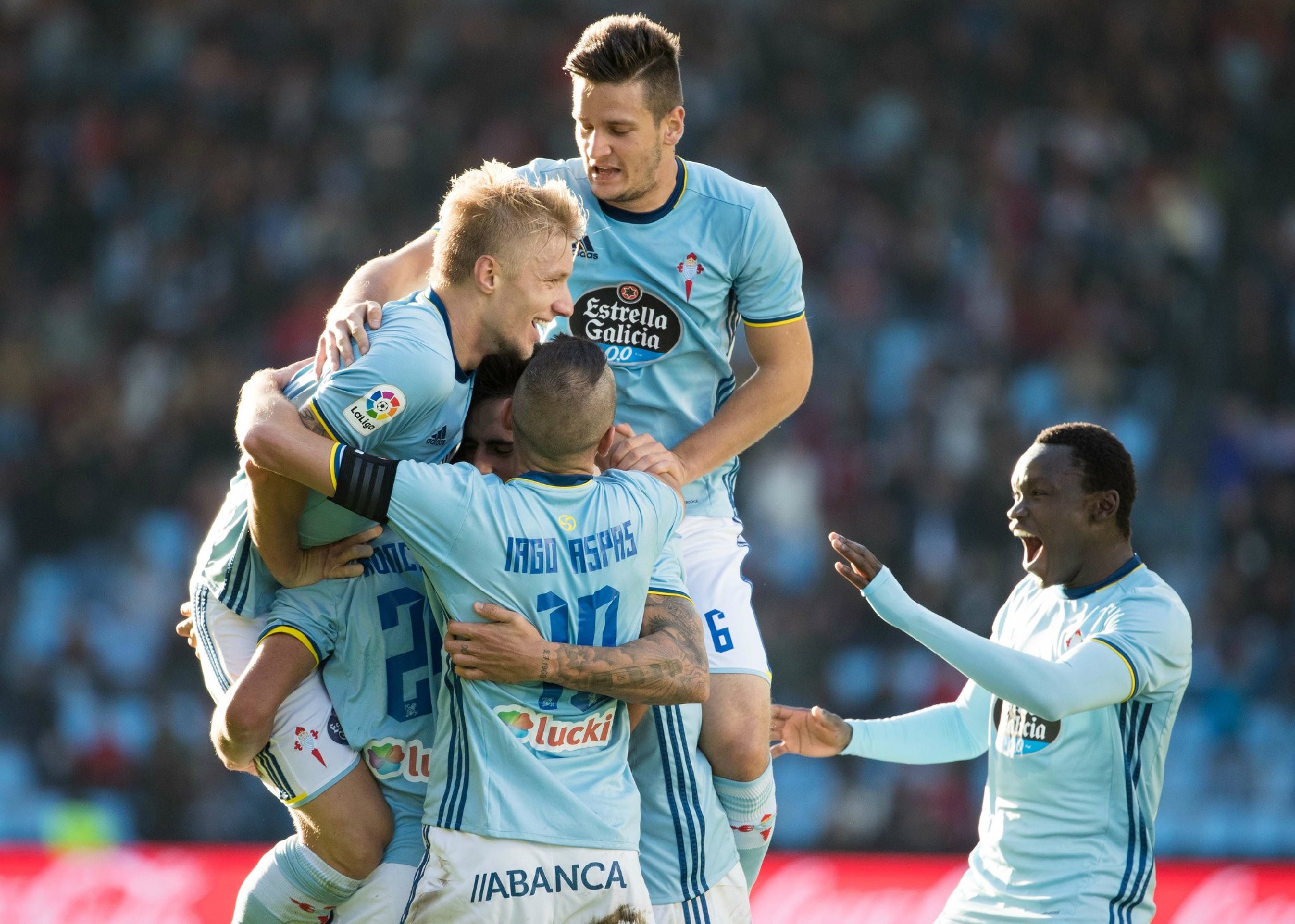 塞尔塔主场迎战瓦伦西亚关键对决实时直播全面呈现比赛精彩瞬间与战术分析