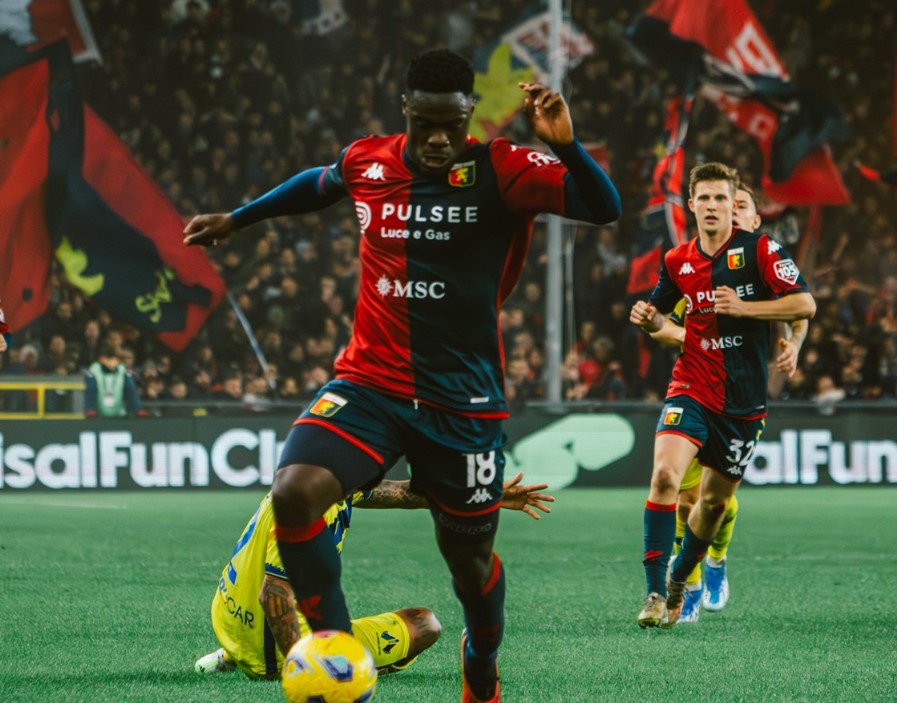 热那亚vs比萨在线观看高清直播免费实时赛事全场比赛回放精彩集锦一键获取最新赛况分析独家战术解读球迷互动专区不容错过的意甲焦点对决全程覆盖无广告流畅播放体验