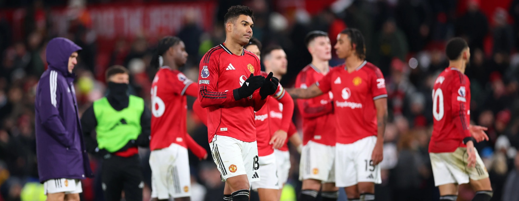 英超情报：曼联两大中卫回归，小蜜蜂多名球员确定踢不了