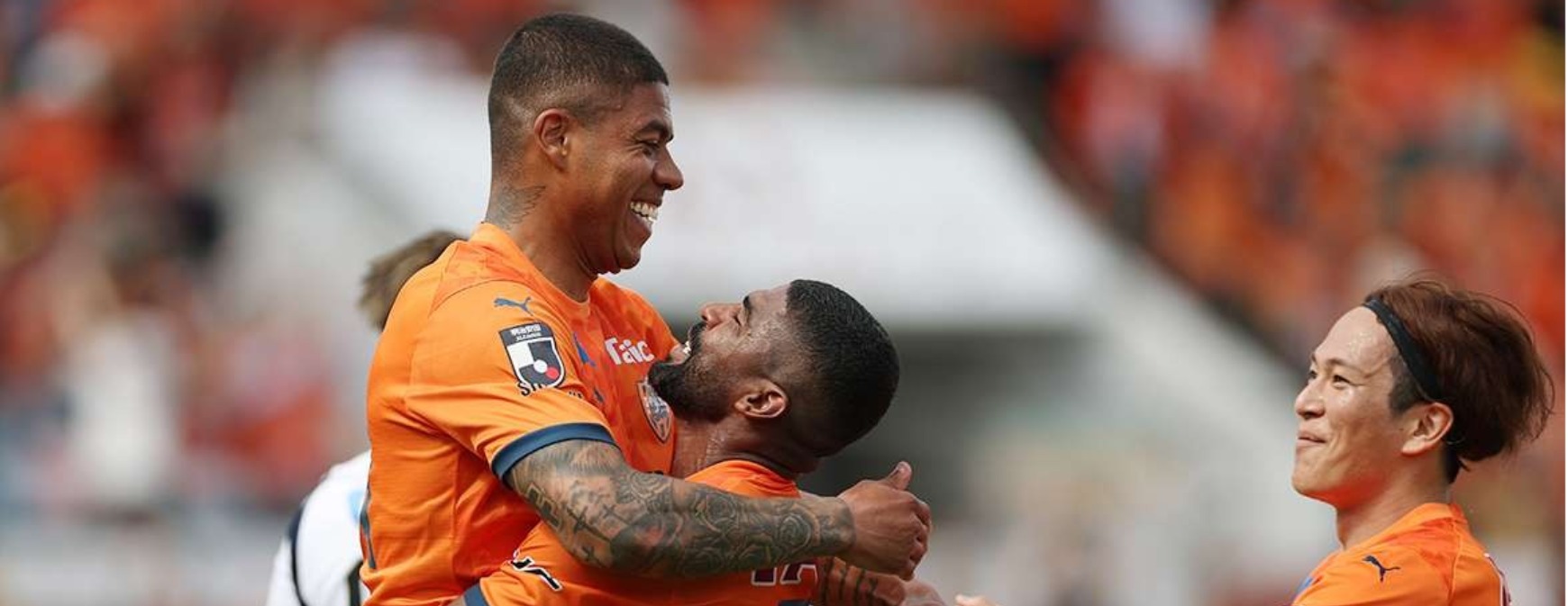 日职情报：神户胜利租借一前锋，清水心跳阵容变动不多